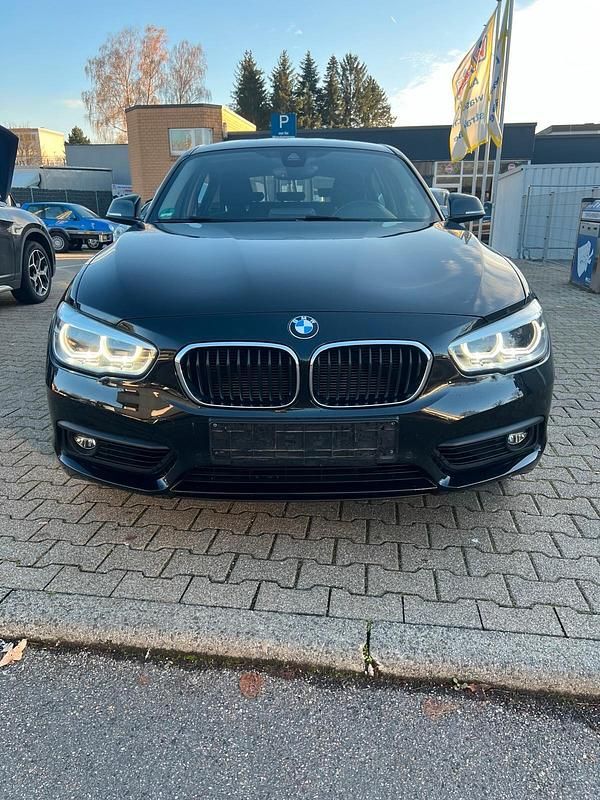 Gebraucht BMW 120 190 PS (139 kW) 2018 Schwarz Kleinwagen