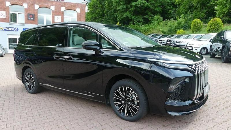 Neu DFSK Forthing 9 245 PS (180 kW) 2025 Schwarz Van / Kleinbus