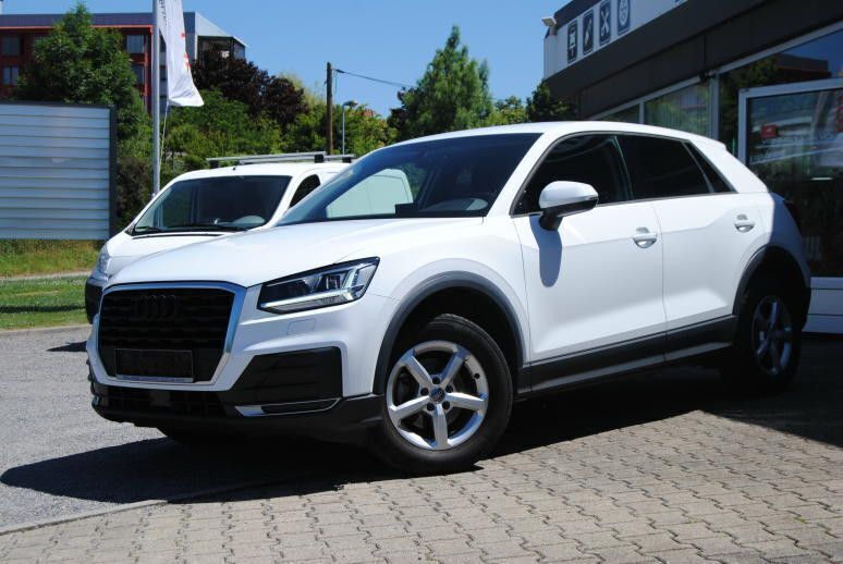 Weiß Gebraucht 2018 Audi Q2 SUV | 16.490 € (Guter Preis) - Bild 1/4