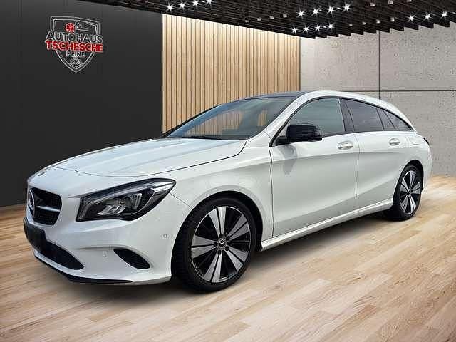 Polarweiss Gebraucht 2019 Mercedes CLA200 Shooting Brake Kombi | 18.490 € (Fairer Preis) - Bild 1/4