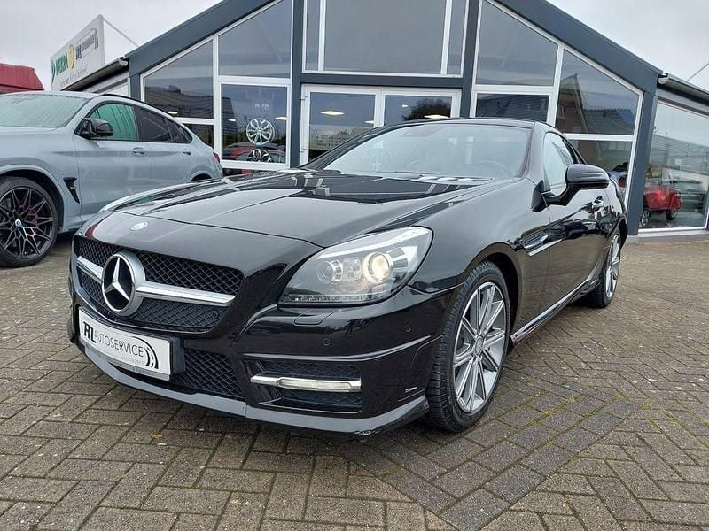 Schwarz Gebraucht 2011 Mercedes SLK200 Sport Cabrio | 17.490 € (Fairer Preis) - Bild 1/4