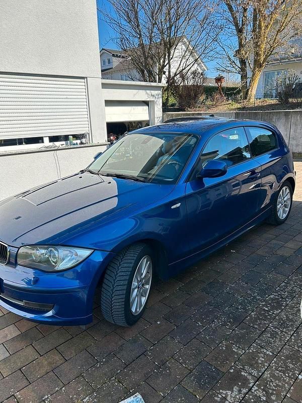 Gebraucht BMW 118 Coupé 143 PS (105 kW) 2011 Blau Coupé