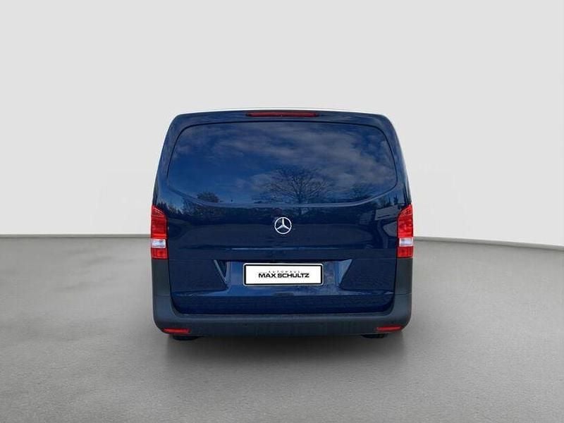 Gebraucht Mercedes Vito 163 PS (119 kW) 2022 Blau Van
