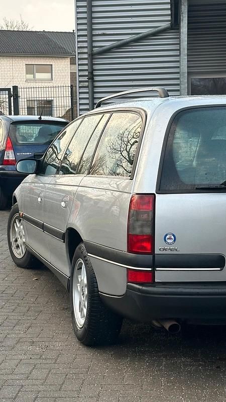 Gebraucht Opel Omega 170 PS (125 kW) 1998 Limousine