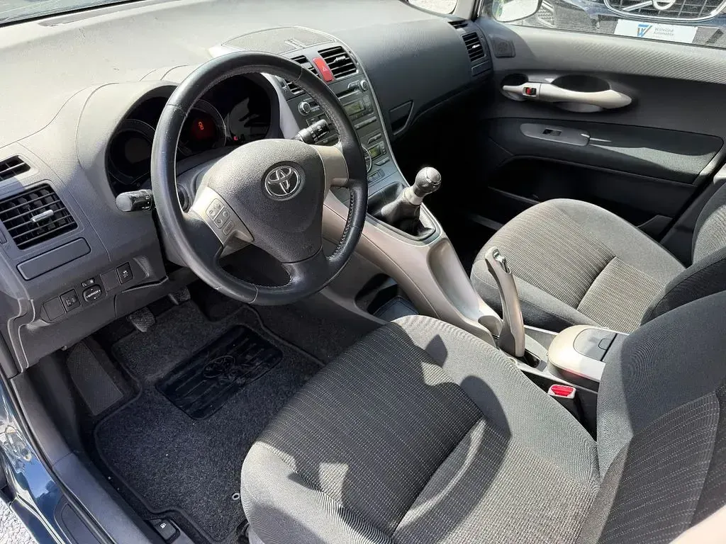 Gebraucht Toyota Auris Sol 97 PS (71 kW) 2007 Blau Kleinwagen