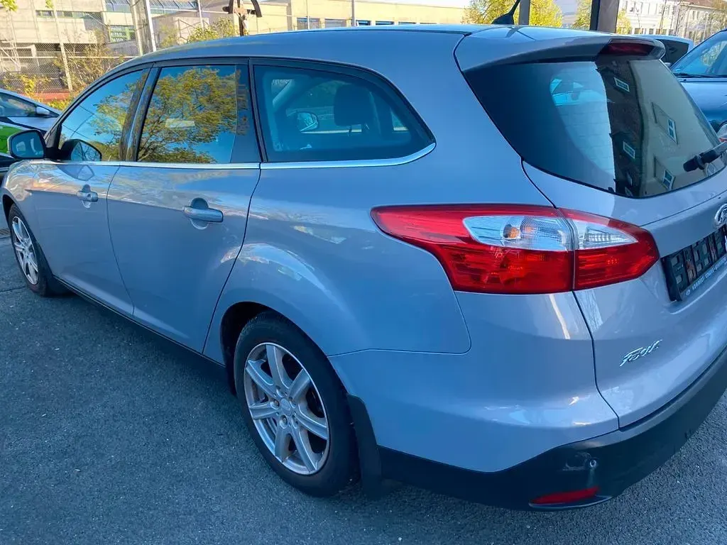 Second-hand Ford Focus Titanium 150 CP (110 kW) 2012 Gri Berlinǎ