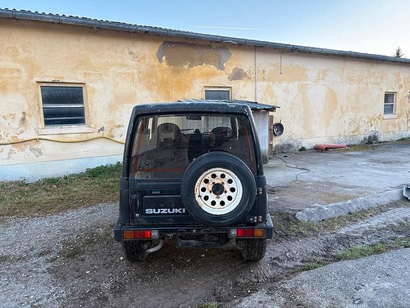 Second-hand Suzuki Samurai 70 CP (51 kW) 1991 Verde SUV