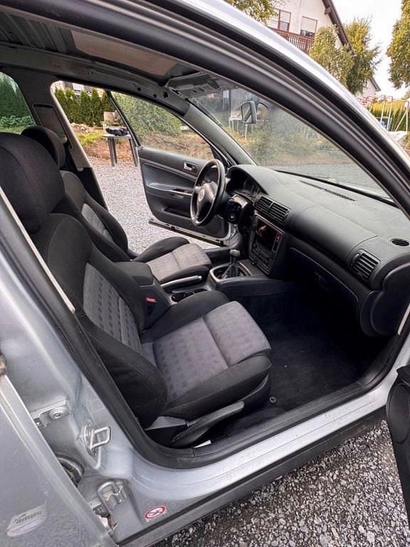 Gebraucht VW Passat Comfortline 170 PS (125 kW) 2001 Grau Limousine