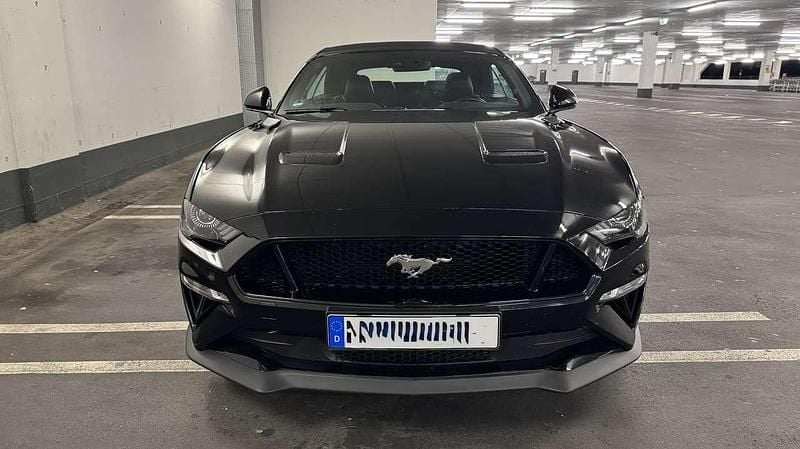 Schwarz Gebraucht 2018 Ford Mustang GT Convertible Cabrio | 39.000 € (Etwas zu teuer) - Bild 1/4