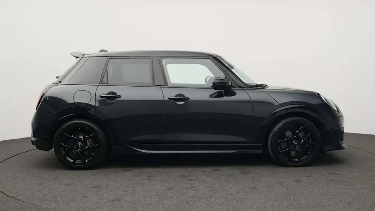 Usata Mini John Cooper Works 156 CV (114 kW) 2025 Grigio Utilitaria