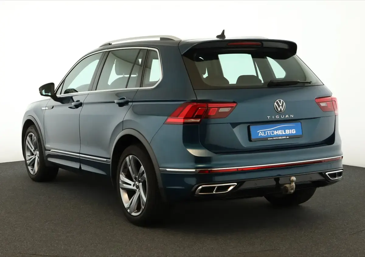Gebraucht VW Tiguan R-line 150 PS (110 kW) 2022 Nightshade blue metallic SUV