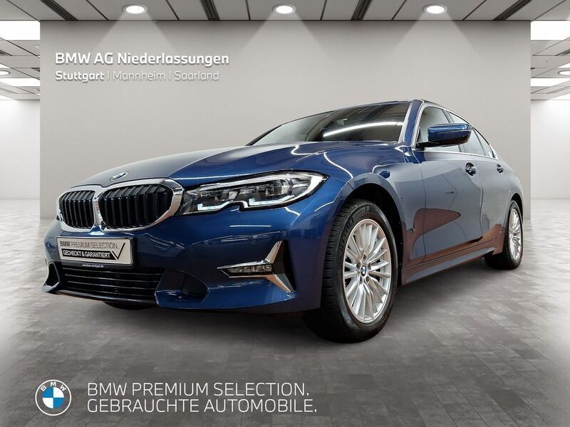 Blau Gebraucht 2022 BMW 330 Sport Line Limousine | 44.980 € - Bild 1/4