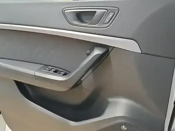 Gebraucht Seat Ateca FR 150 PS (110 kW) 2022 Nevada weiß metallic SUV