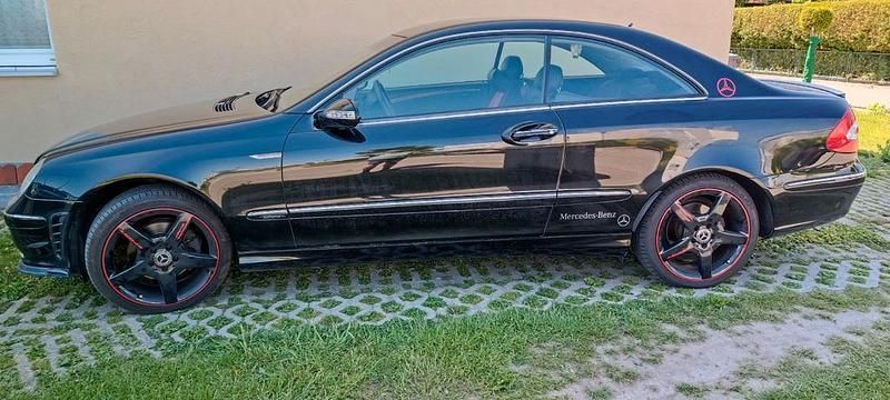 Schwarz Gebraucht 2004 Mercedes 240 Coupé | 7.000 € - Bild 1/4
