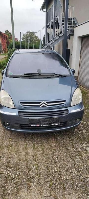 Grau Gebraucht 2007 Citroën Xsara Picasso Comfort Van / Kleinbus | 900 € (Guter Preis) - Bild 1/3