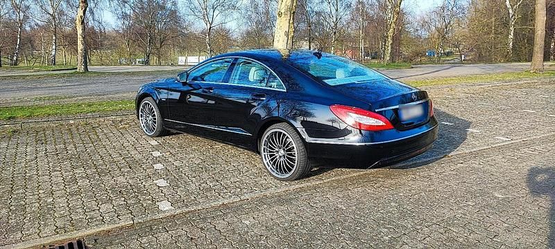 Gebraucht Mercedes CLS350 306 PS (225 kW) 2011 Schwarz Coupé