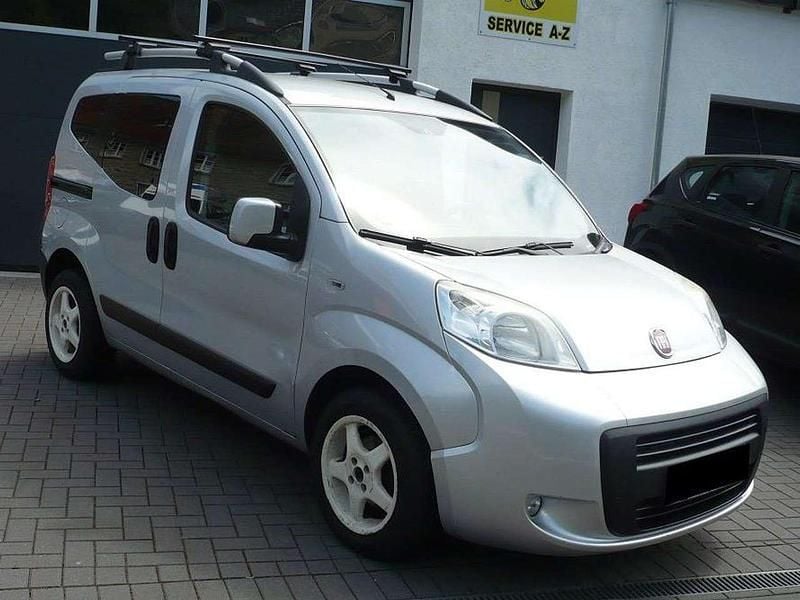 Silber Gebraucht 2009 Fiat Qubo Active Van / Kleinbus | 1.700 € (Fairer Preis) - Bild 1/4