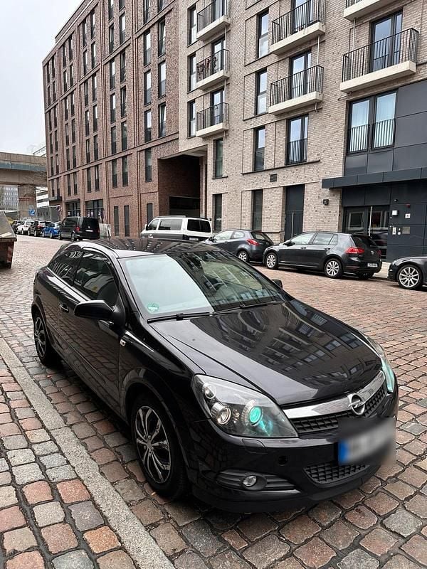 Gebraucht Opel Astra 150 PS (110 kW) 2010 Schwarz Coupé