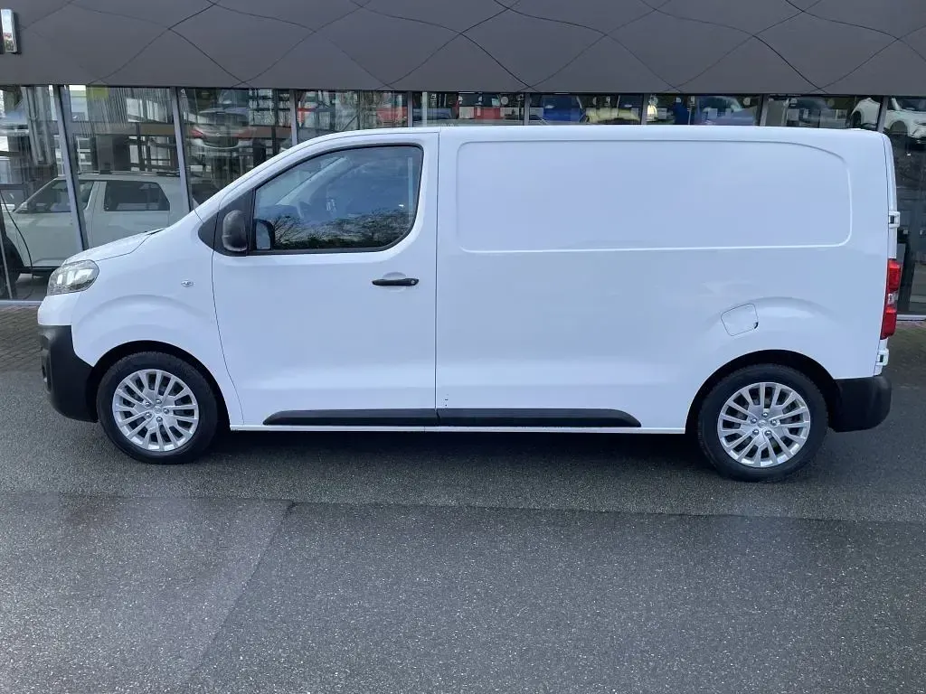 Gebraucht Opel Vivaro-e Combi Edition 150 PS (110 kW) 2021 Weiß Van / Kleinbus
