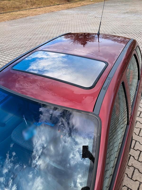 Gebraucht Opel Corsa 60 PS (44 kW) 1996 Rot Kleinwagen