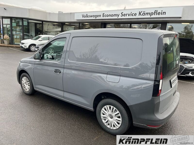 Gebraucht VW Caddy Basis 102 PS (75 kW) 2024 Pure grey Van / Kleinbus