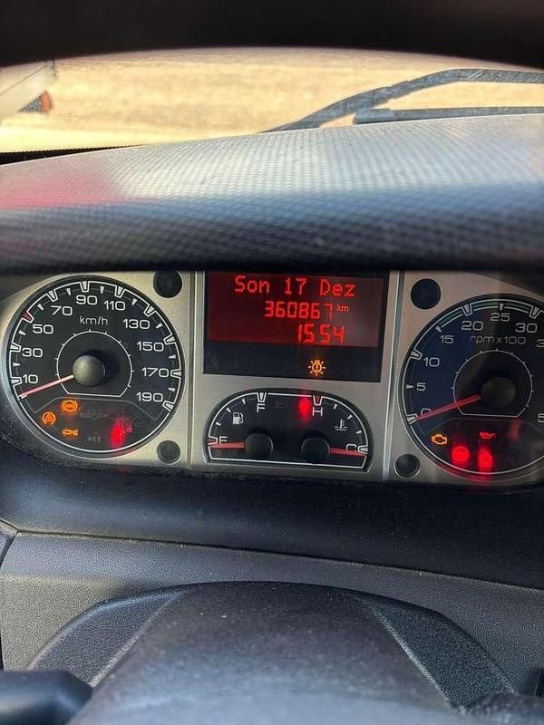 Gebraucht Iveco Daily 170 PS (125 kW) 2010 Weiß Van