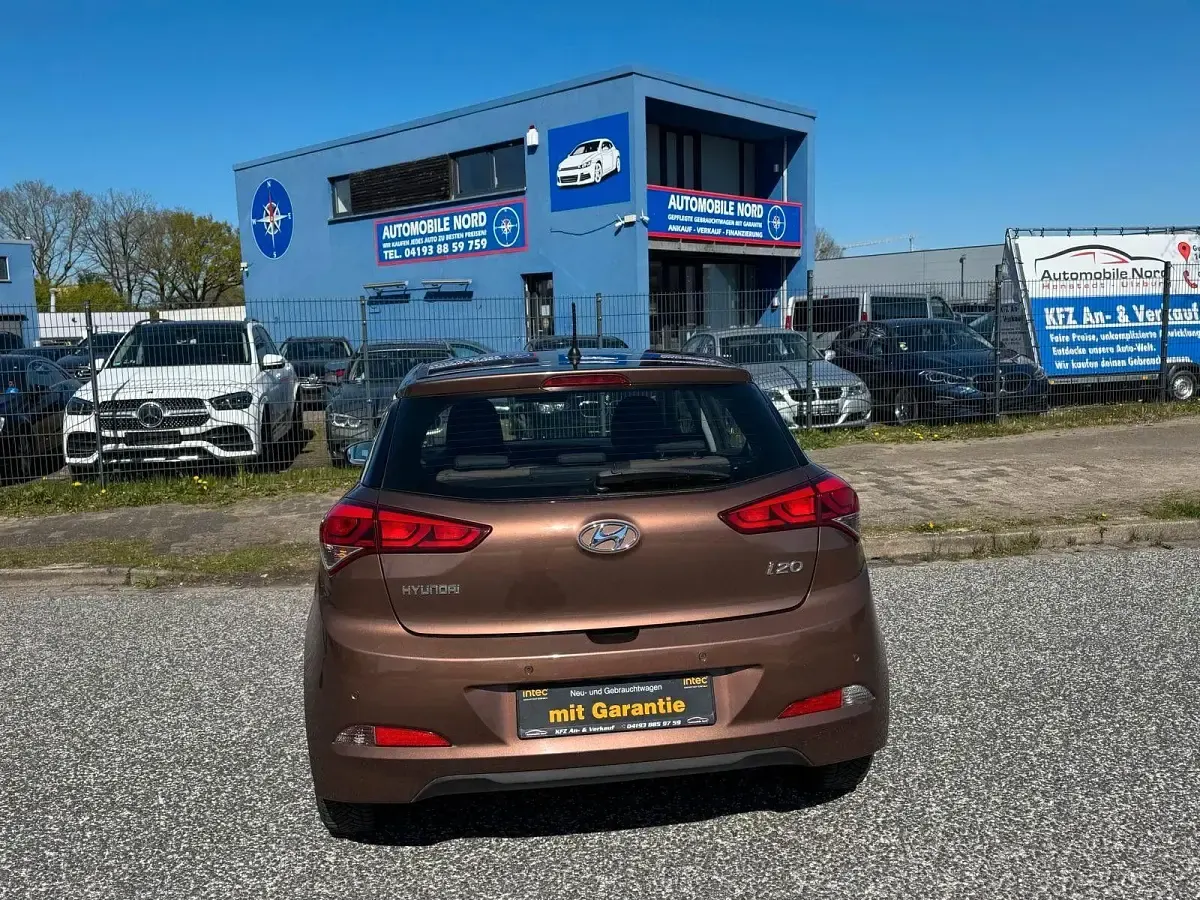 Gebraucht Hyundai i20 Style 101 PS (74 kW) 2016 Kleinwagen