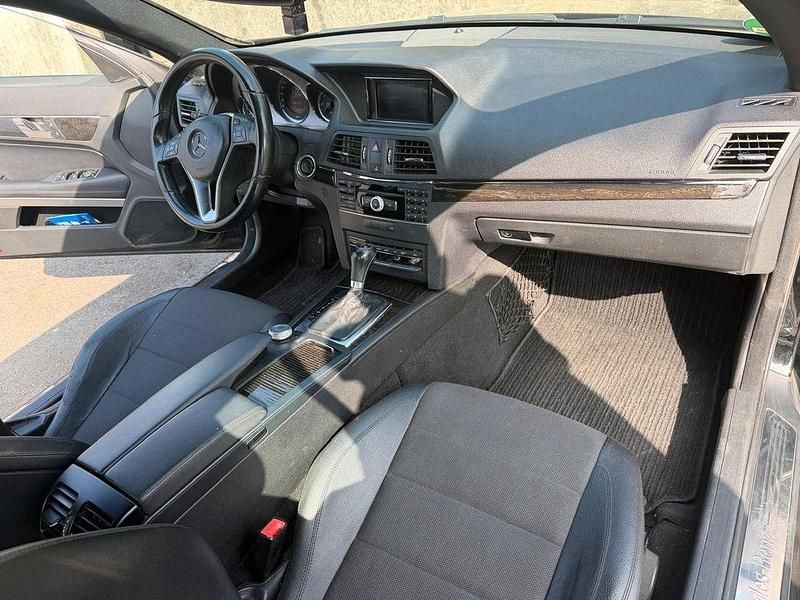 Second-hand Mercedes E250 204 CP (150 kW) 2011 Negru Coupe