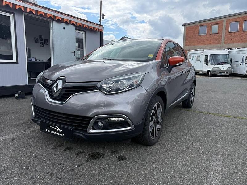 Grau Gebraucht 2015 Renault Captur Luxe SUV | 7.500 € (Superpreis) - Bild 1/4