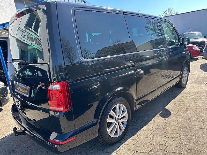 Gebraucht VW Caravelle Comfortline 204 PS (150 kW) 2017 Schwarz Van