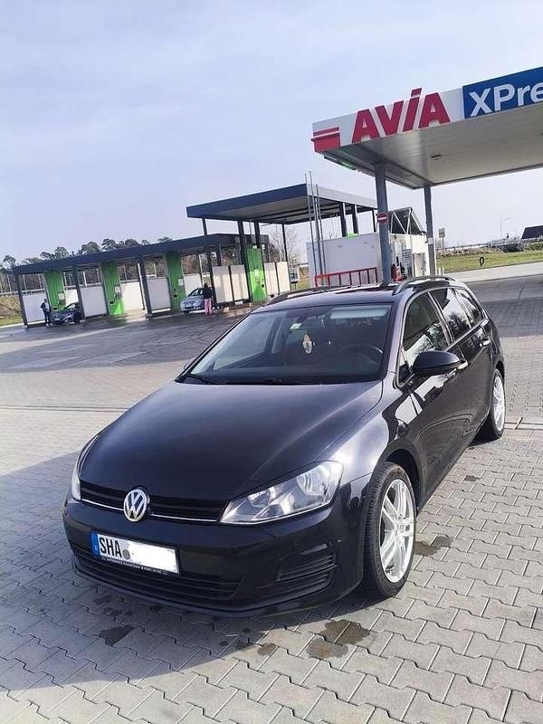 Gebraucht VW Golf VII Trendline 90 PS (66 kW) 2015 Limousine