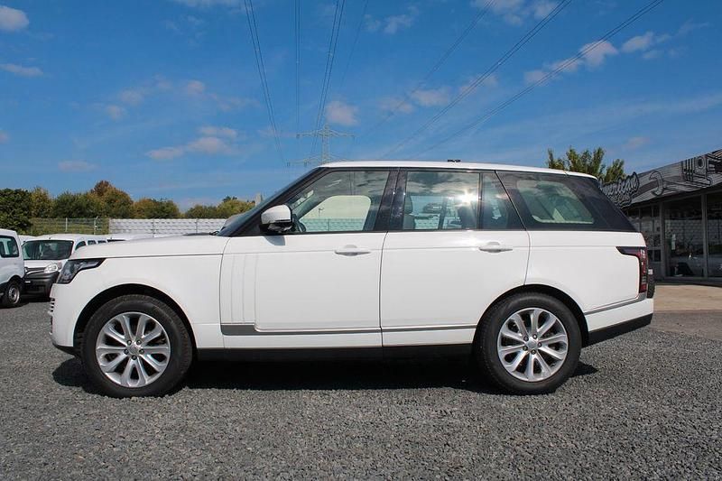 Gebraucht Land Rover Range Rover Vogue 258 PS (189 kW) 2014 Weiß SUV