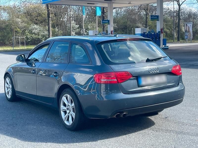 Gebraucht Audi A4 143 PS (105 kW) 2009 Grau Kombi