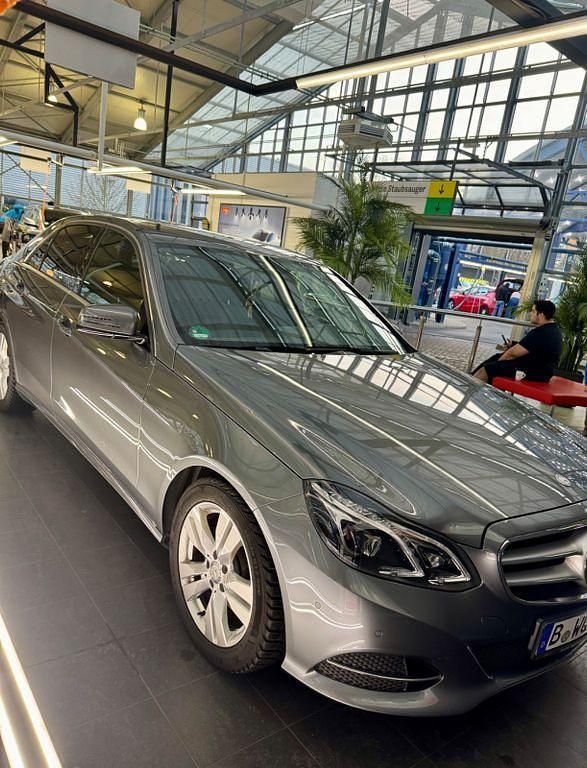 Gebraucht Mercedes E300 Avantgarde 231 PS (169 kW) 2015 Grau Limousine