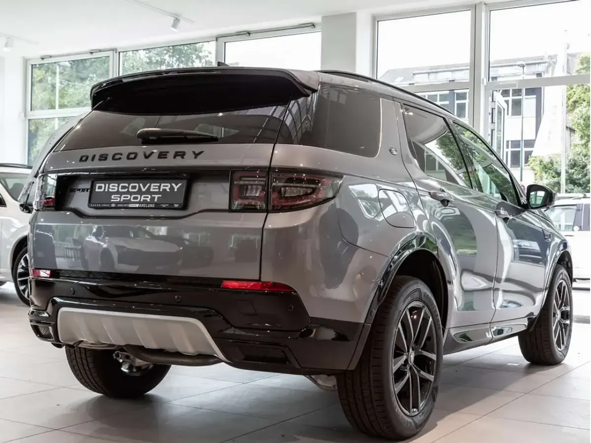 Neu Land Rover Discovery Sport Dynamic 163 PS (119 kW) 2026 Eiger grey SUV