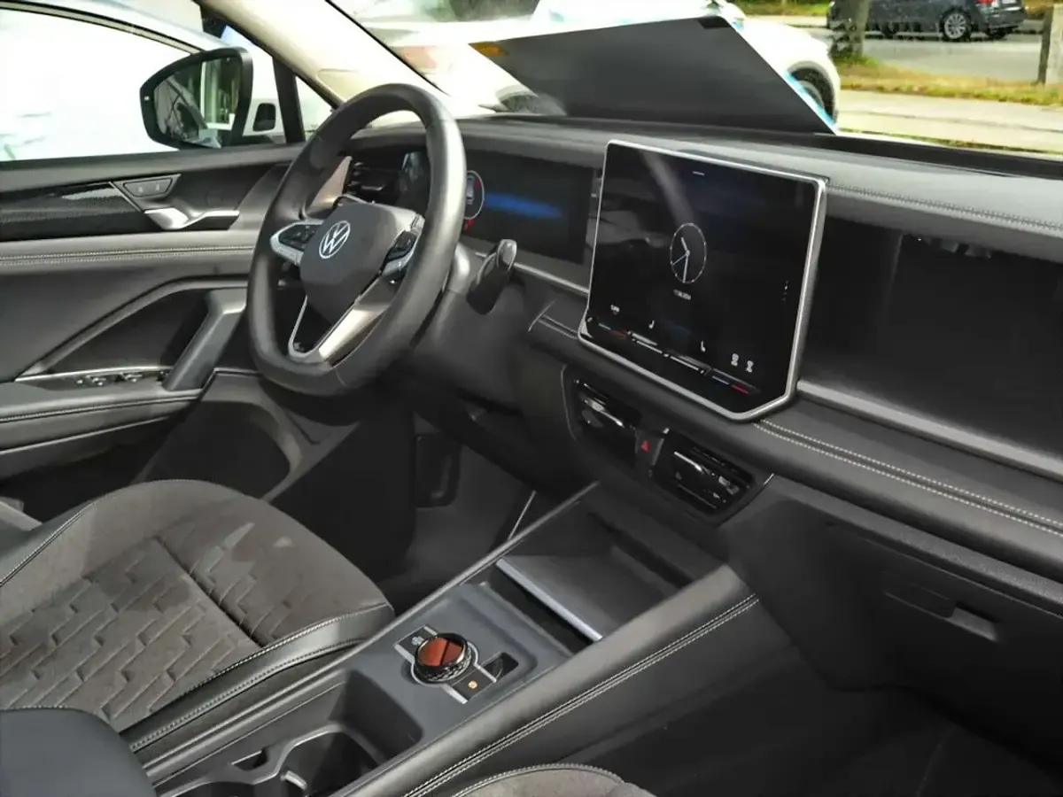 Gebraucht VW Tayron Life 193 PS (141 kW) 2026 Weiß SUV