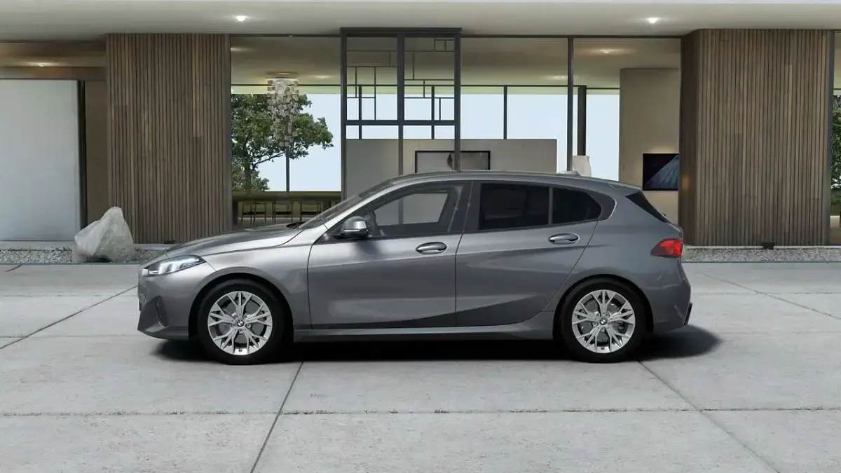 Neu BMW 120 170 PS (125 kW) 2026 Skyscraper grau Kleinwagen
