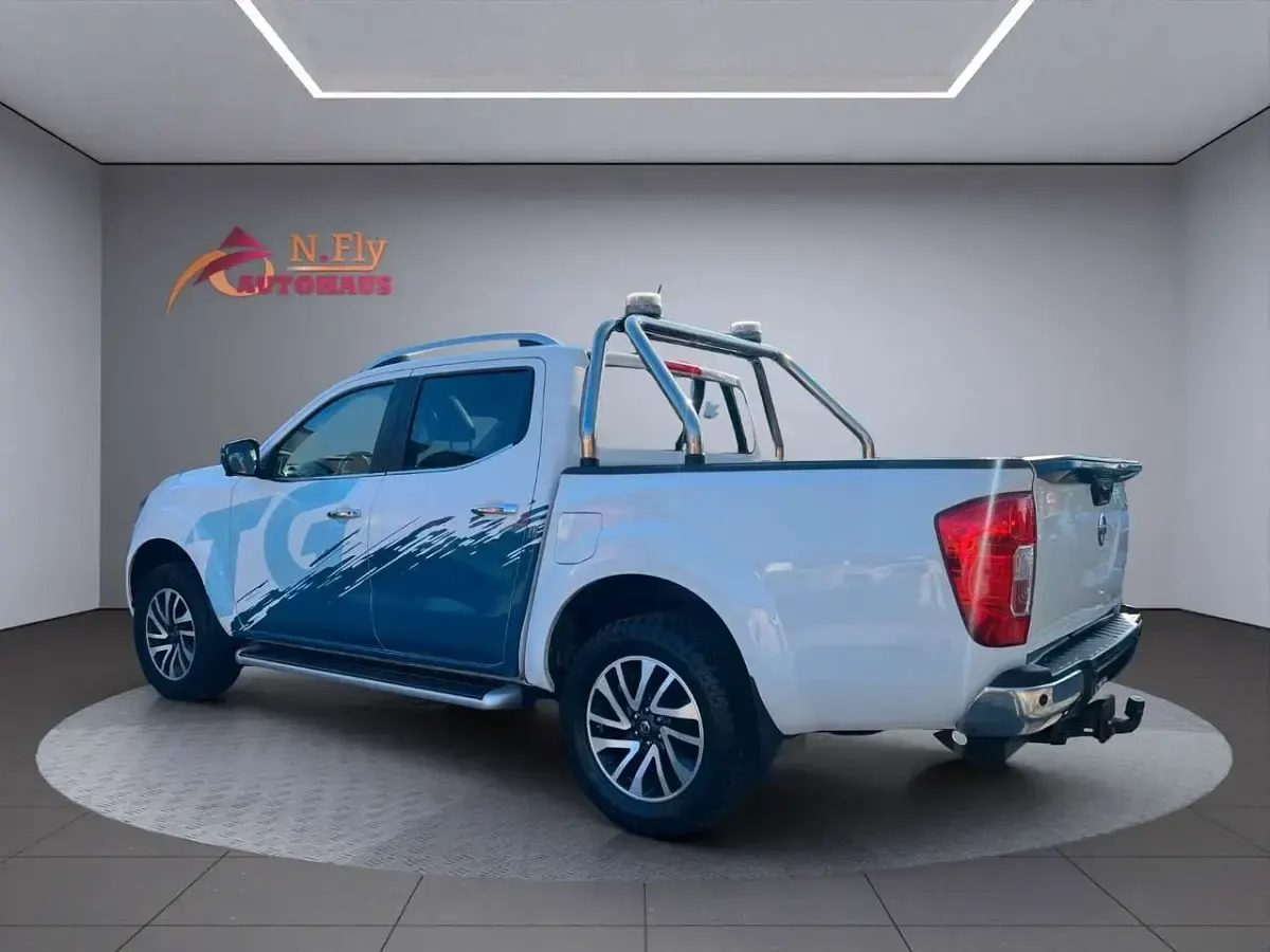 Gebraucht Nissan Navara Tekna 190 PS (139 kW) 2018 Weiß Pickup