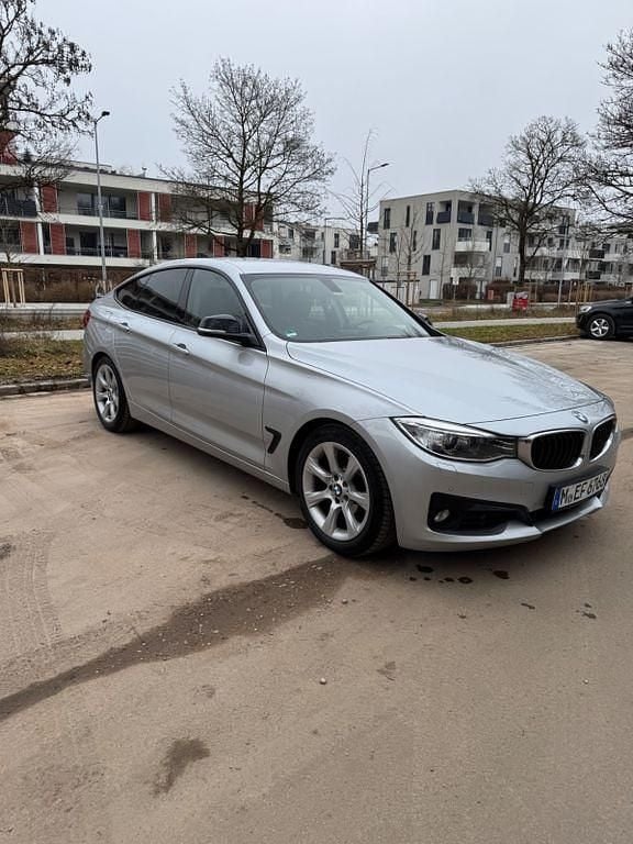 Gebraucht BMW 320 Gran Turismo Sport Line 184 PS (135 kW) 2013 Silber Limousine
