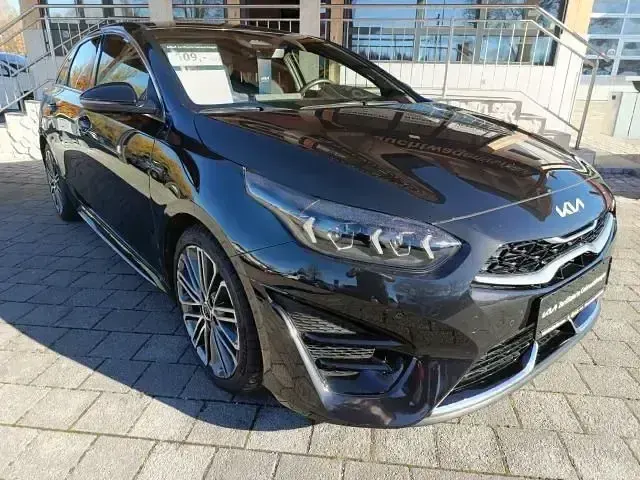 Gebraucht Kia ProCeed 140 PS (102 kW) 2024 Schwarz Kombi