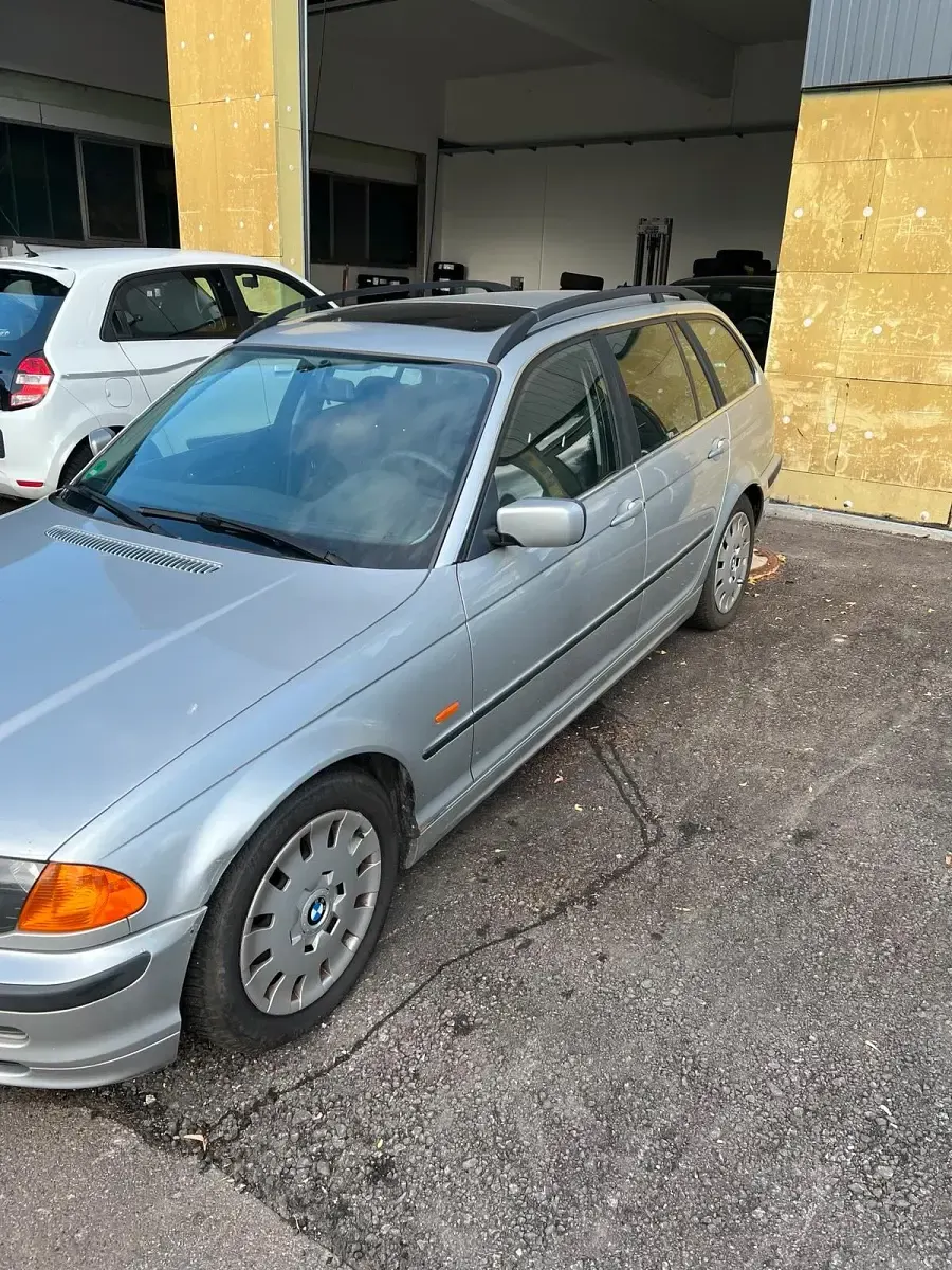 Gebraucht BMW 320 170 PS (125 kW) 2001 Silber Kombi