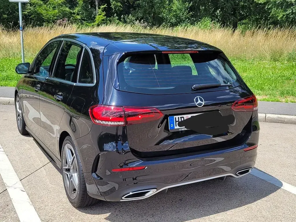 Gebraucht Mercedes B250 AMG line 224 PS (164 kW) 2019 Schwarz Van / Kleinbus