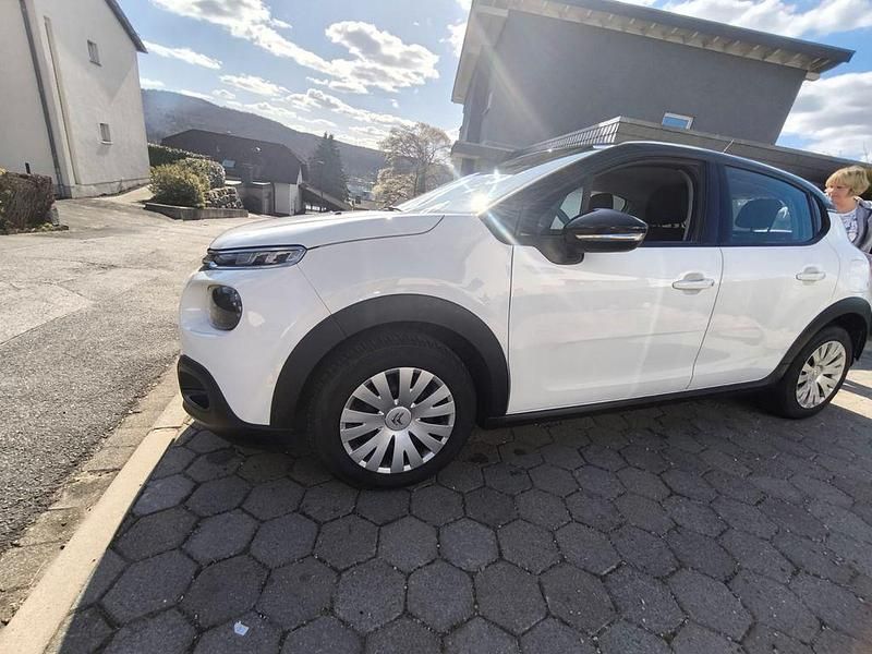 Gebraucht Citroën C3 PureTech 82 PS (60 kW) 2018 Weiß Kleinwagen