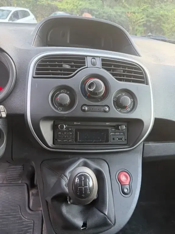Gebraucht Renault Kangoo 90 PS (66 kW) 2015 Weiß Van / Kleinbus
