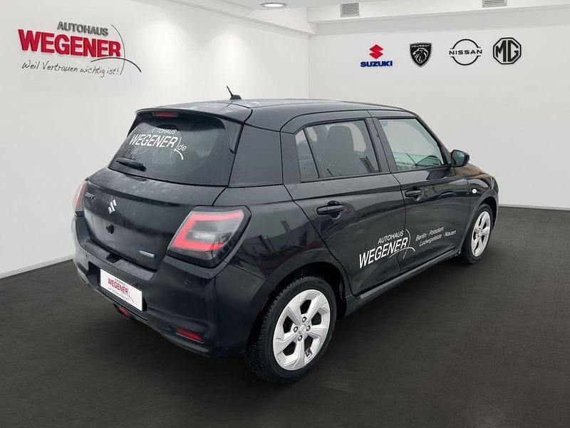 Gebraucht Suzuki Swift Comfort 83 PS (61 kW) 2025 Super black pearl Kleinwagen