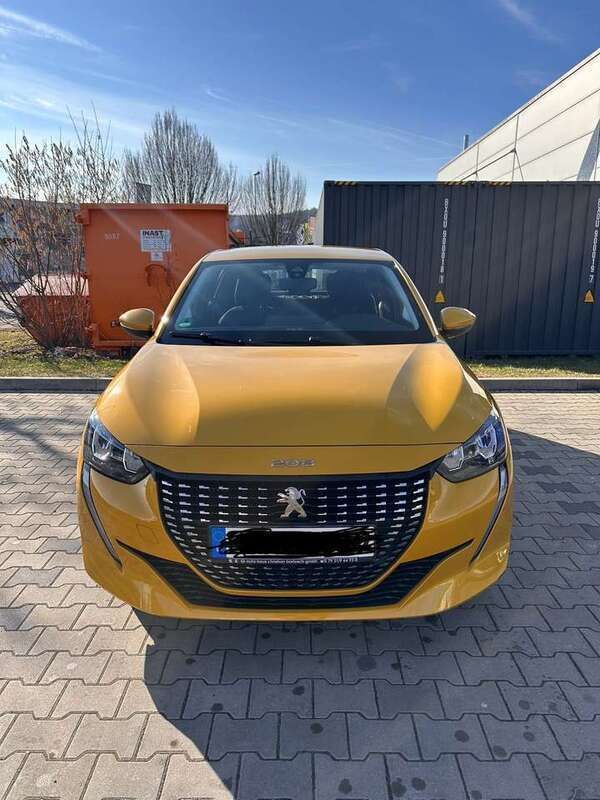 Gelb Gebraucht 2021 Peugeot 208 Active Kleinwagen | 14.000 € (Fairer Preis) - Bild 1/4