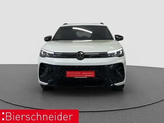 Gebraucht VW Tiguan R-line 272 PS (200 kW) 2024 Weiss SUV