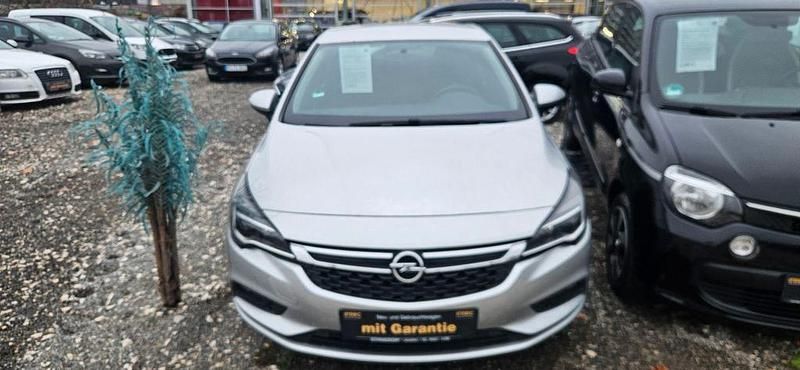 Gebraucht Opel Astra Edition 105 PS (77 kW) 2015 Silber Limousine