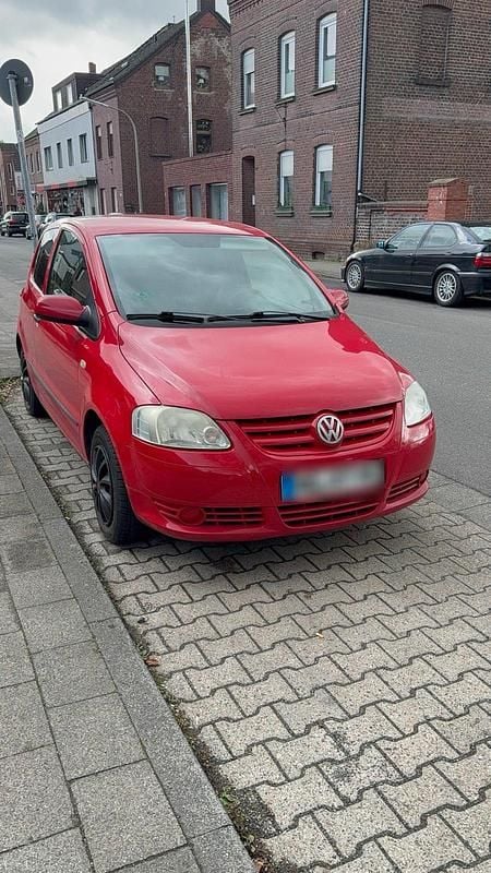 Gebraucht VW Fox 55 PS (40 kW) 2007 Rot Kleinwagen