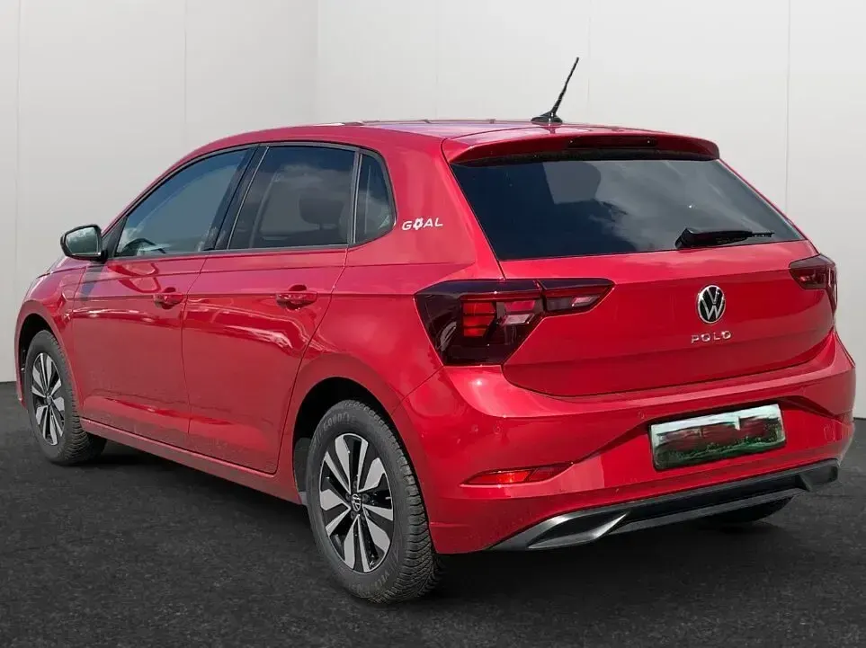 Gebraucht VW Polo Goal 80 PS (58 kW) 2024 Rot (kings red metallic) Kleinwagen
